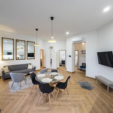 Stafetahaz Apartmanok Vác Εξωτερικό φωτογραφία