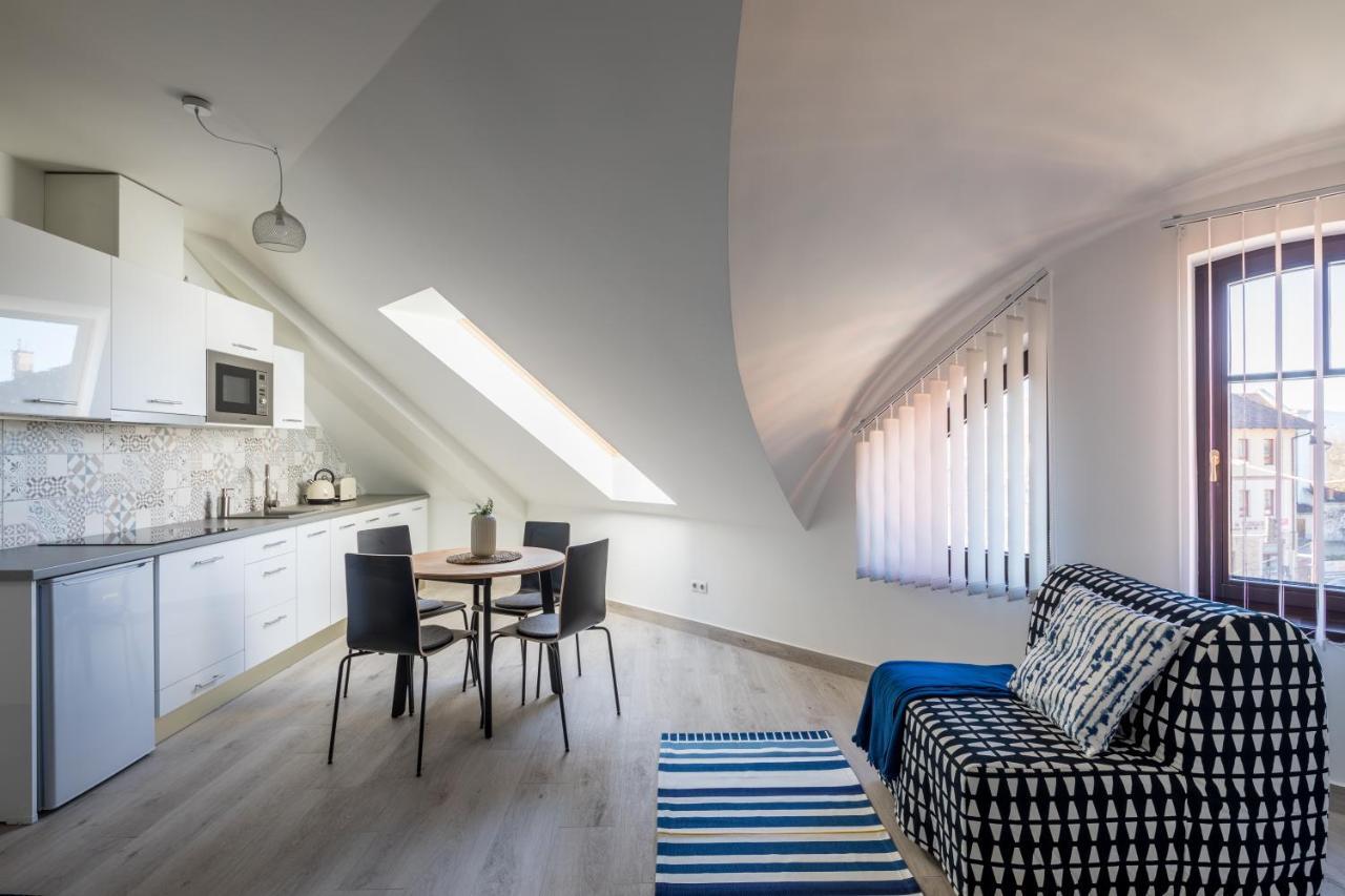 Stafetahaz Apartmanok Vác Εξωτερικό φωτογραφία