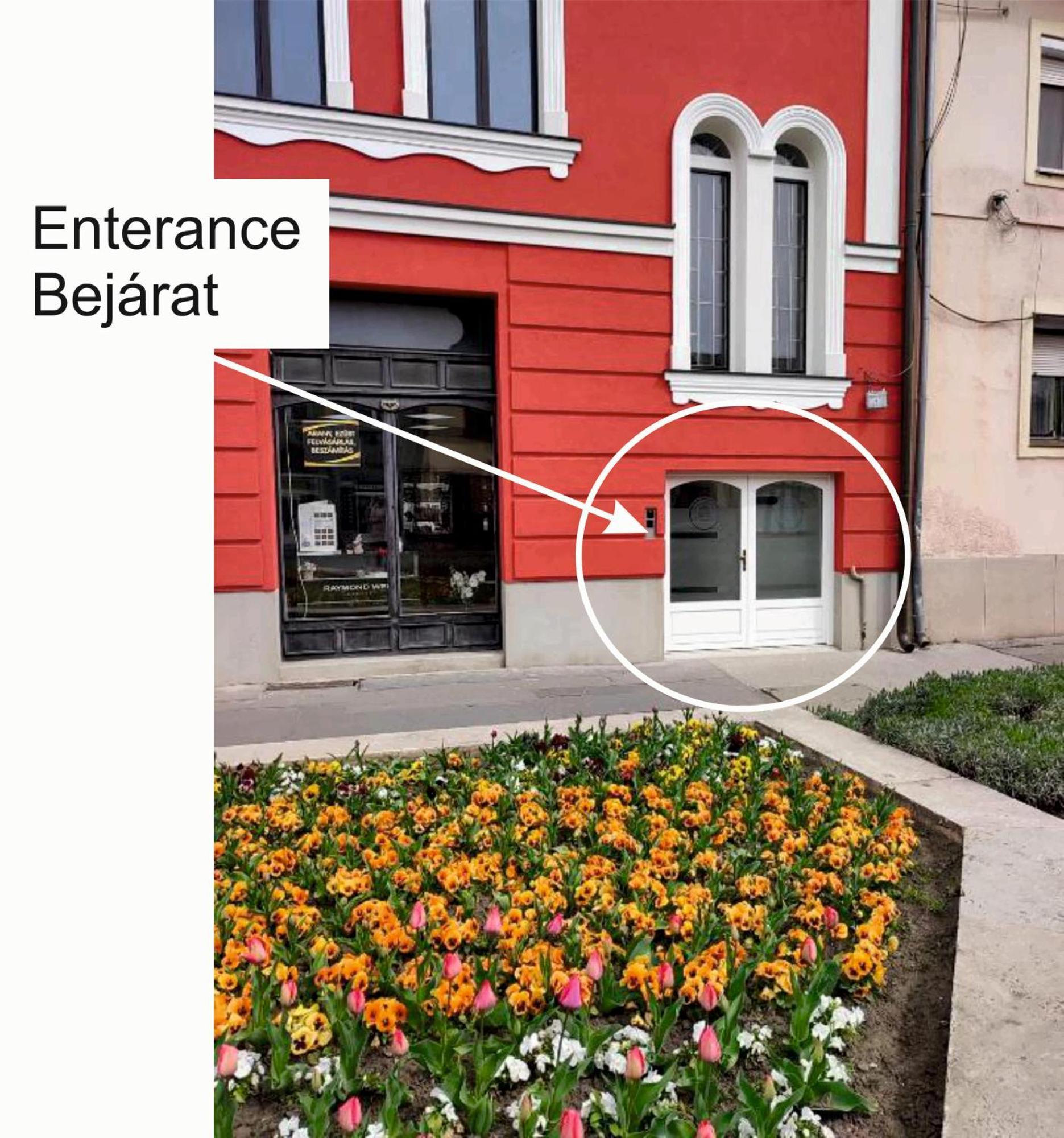 Stafetahaz Apartmanok Vác Εξωτερικό φωτογραφία