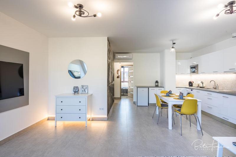 Stafetahaz Apartmanok Vác Εξωτερικό φωτογραφία