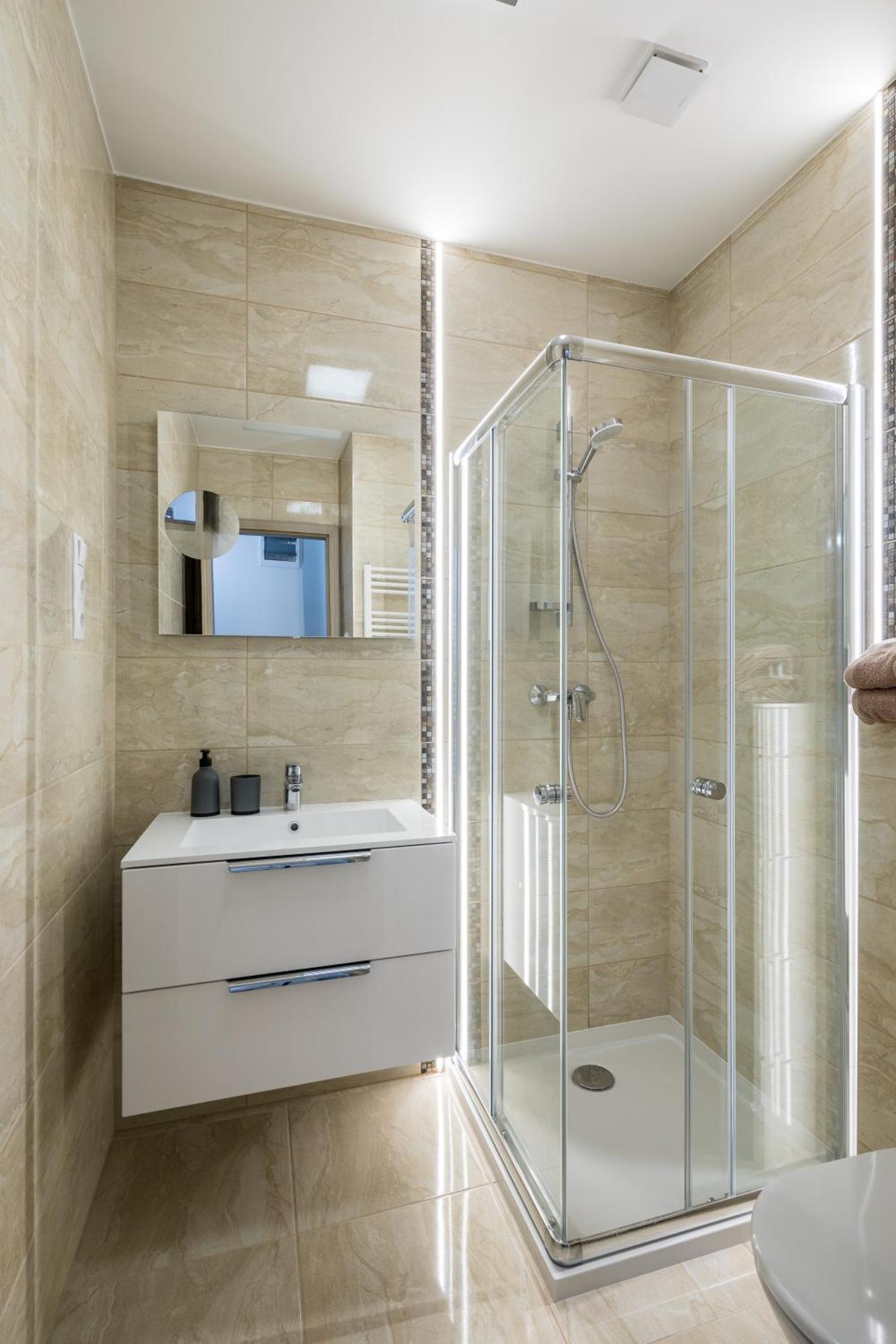 Stafetahaz Apartmanok Vác Εξωτερικό φωτογραφία