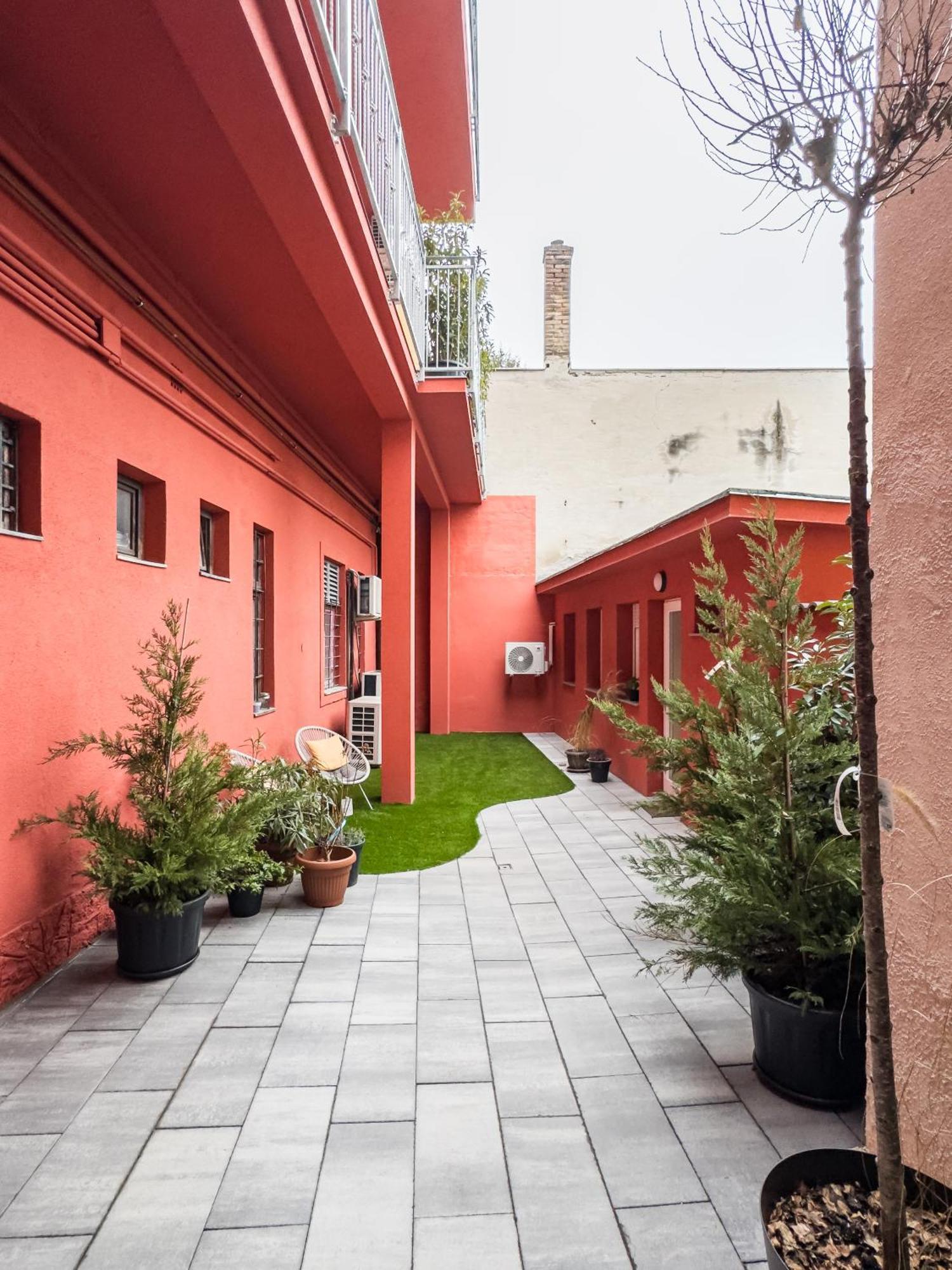Stafetahaz Apartmanok Vác Εξωτερικό φωτογραφία